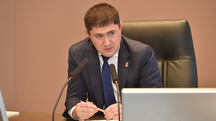 Дмитрий Махонин: «Край поможет сохранить занятость более 2600 жителей Прикамья»