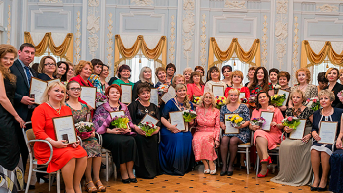Общероссийская "Ассамблея женщин-руководителей" приглашает к участию во всероссийских конкурсах