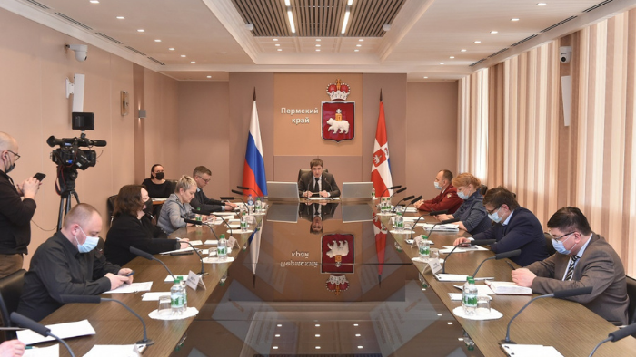 Губернатор Дмитрий Махонин поддержал отмену ряда ковидных ограничений в Прикамье